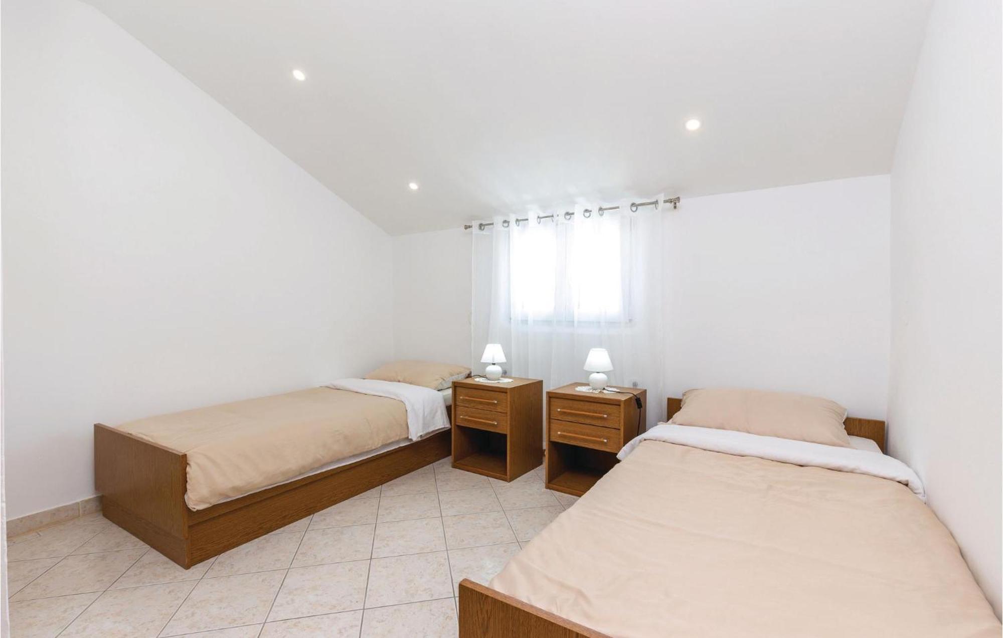 Nice Apartment In Crikvenica With Wifi Екстериор снимка