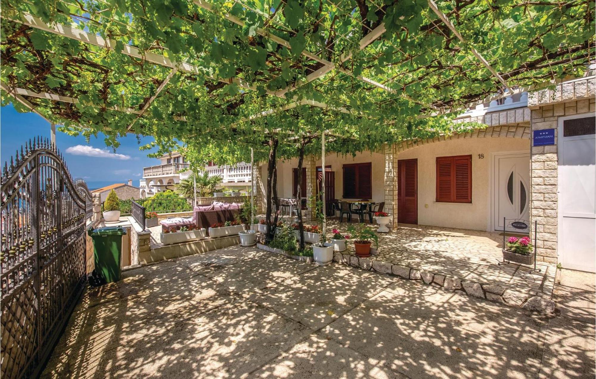 Nice Apartment In Crikvenica With Wifi Екстериор снимка